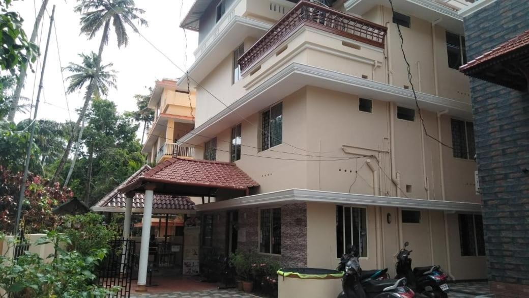 Coral Cove Beach Resort Varkala Extérieur photo